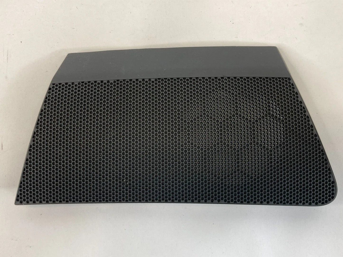 2012-2019 VOLKSWAGEN PASSAT DASH LEFT SIDE SPEAKER COVER GRILLE 561-857-209 OEM