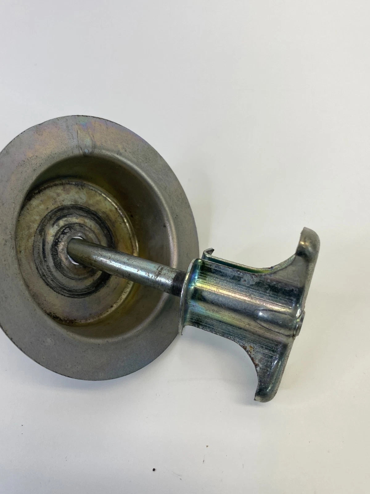 2003-2008 TOYOTA COROLLA SPARE TIRE WHEEL HOLD DOWN BOLT SCREW RETAINER