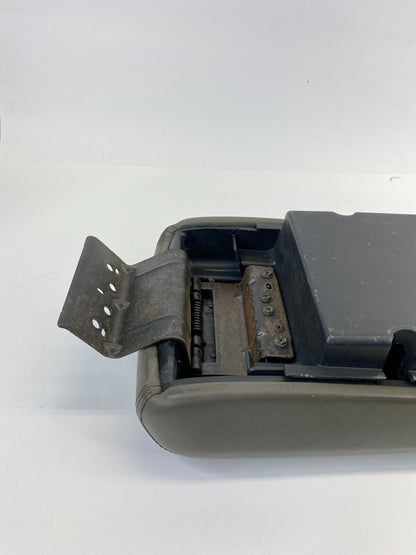 2008 2009 Chrysler 300 Center Console Lid Armrest Arm Rest Storage Compartment