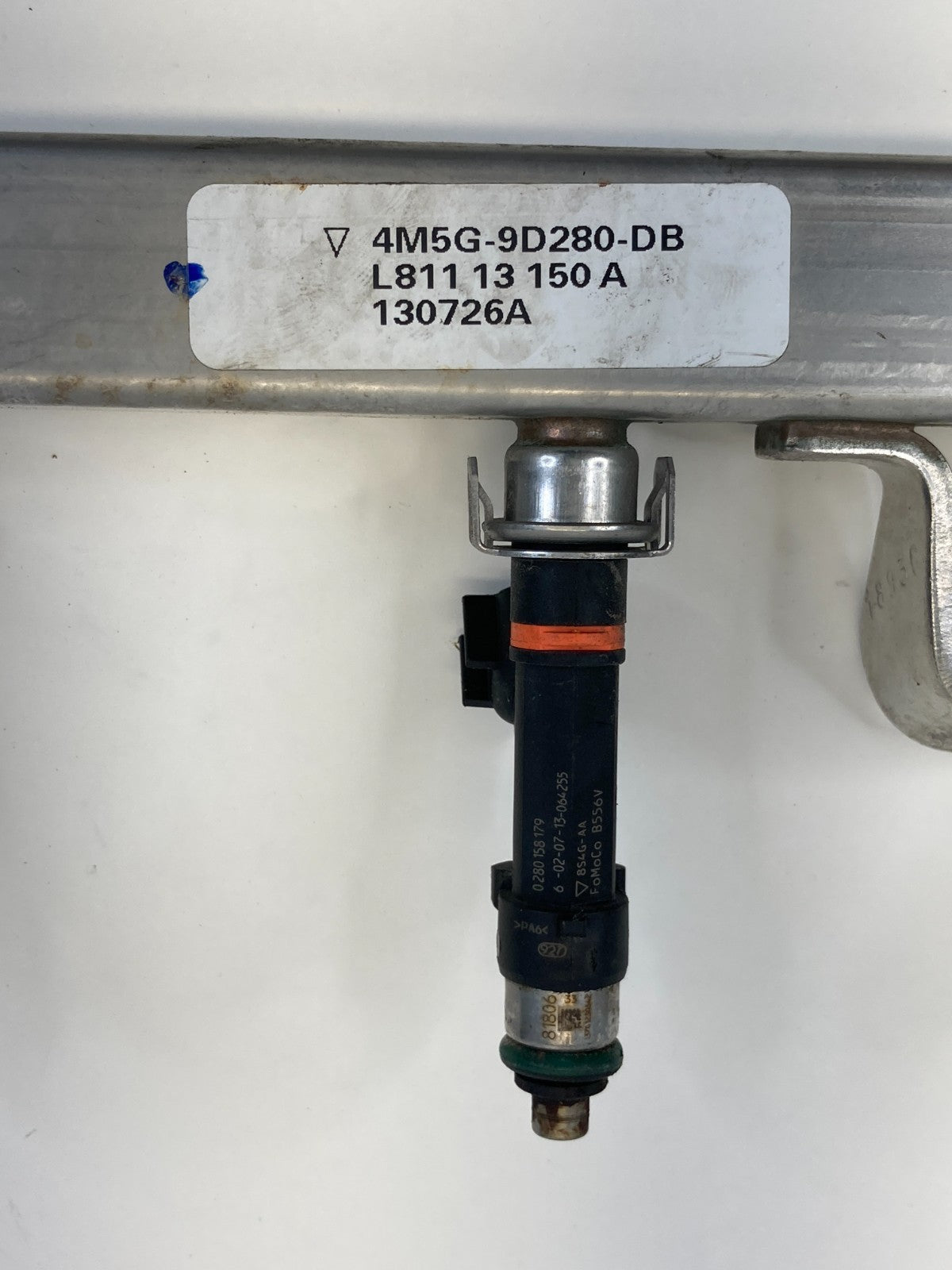 13-18 Ford C-Max 2.0L L4 AT Fuel Injection Rail W/ Injectors 4M5G-9D280-DB OEM