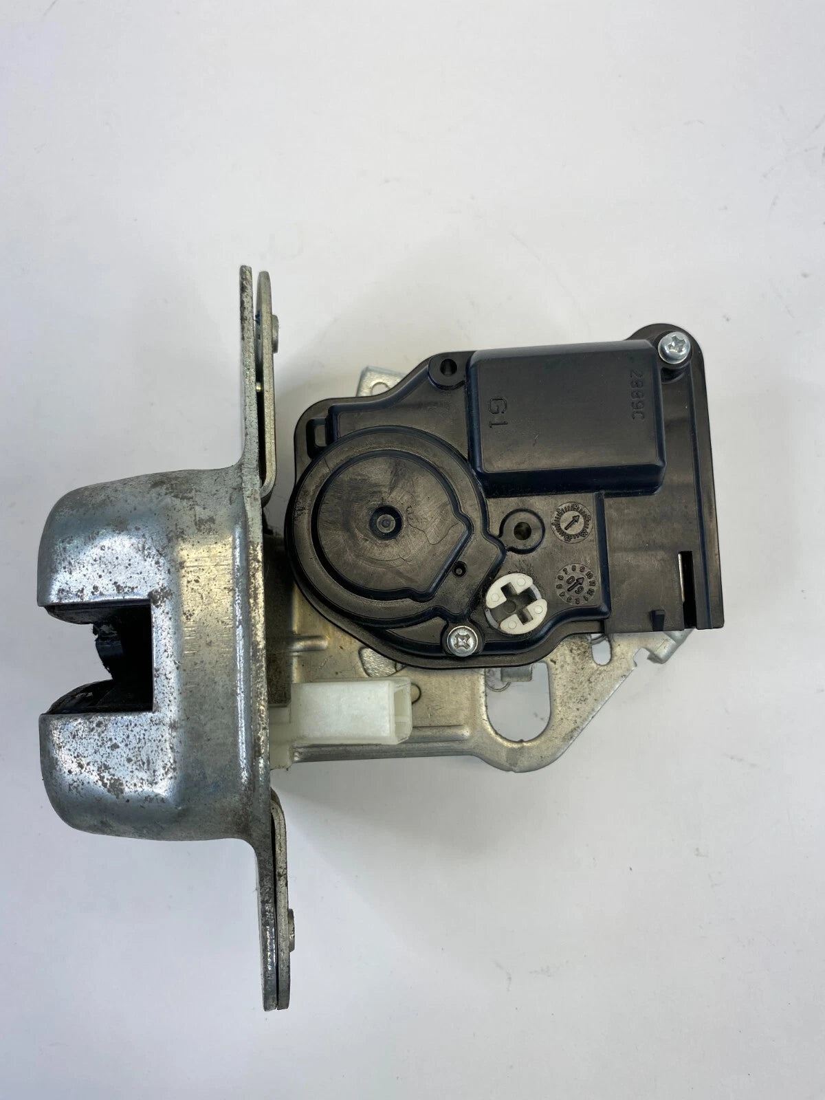 2009 2010 DODGE JOURNEY REAR TRUNK LIFTGATE LOCK LATCH RELEASE ACTUATOR OEM