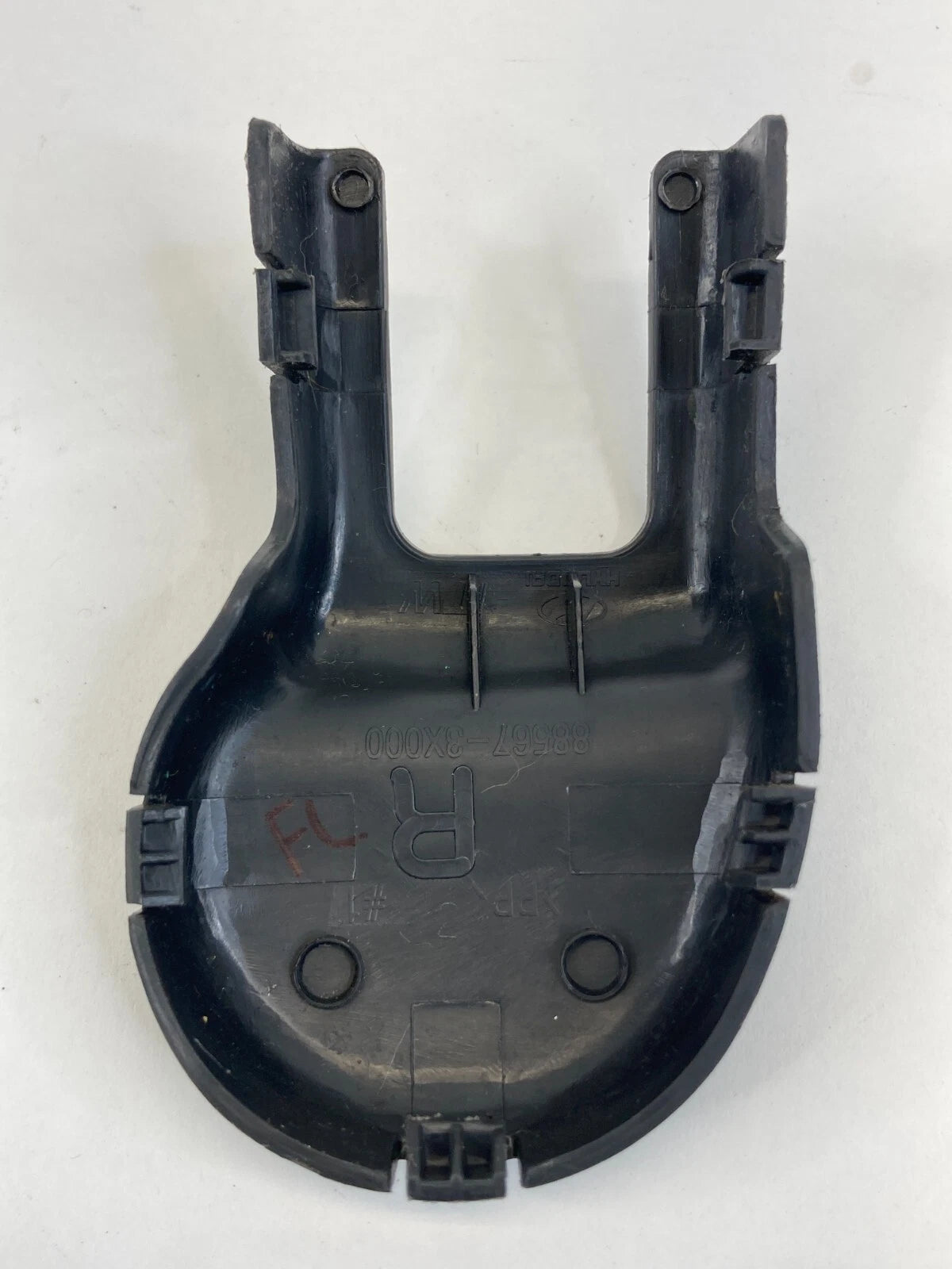 11-16 HYUNDAI ELANTRA FRONT LEFT SEAT INNER RIGHT SIDE TRACK END COVER CAP TRIM
