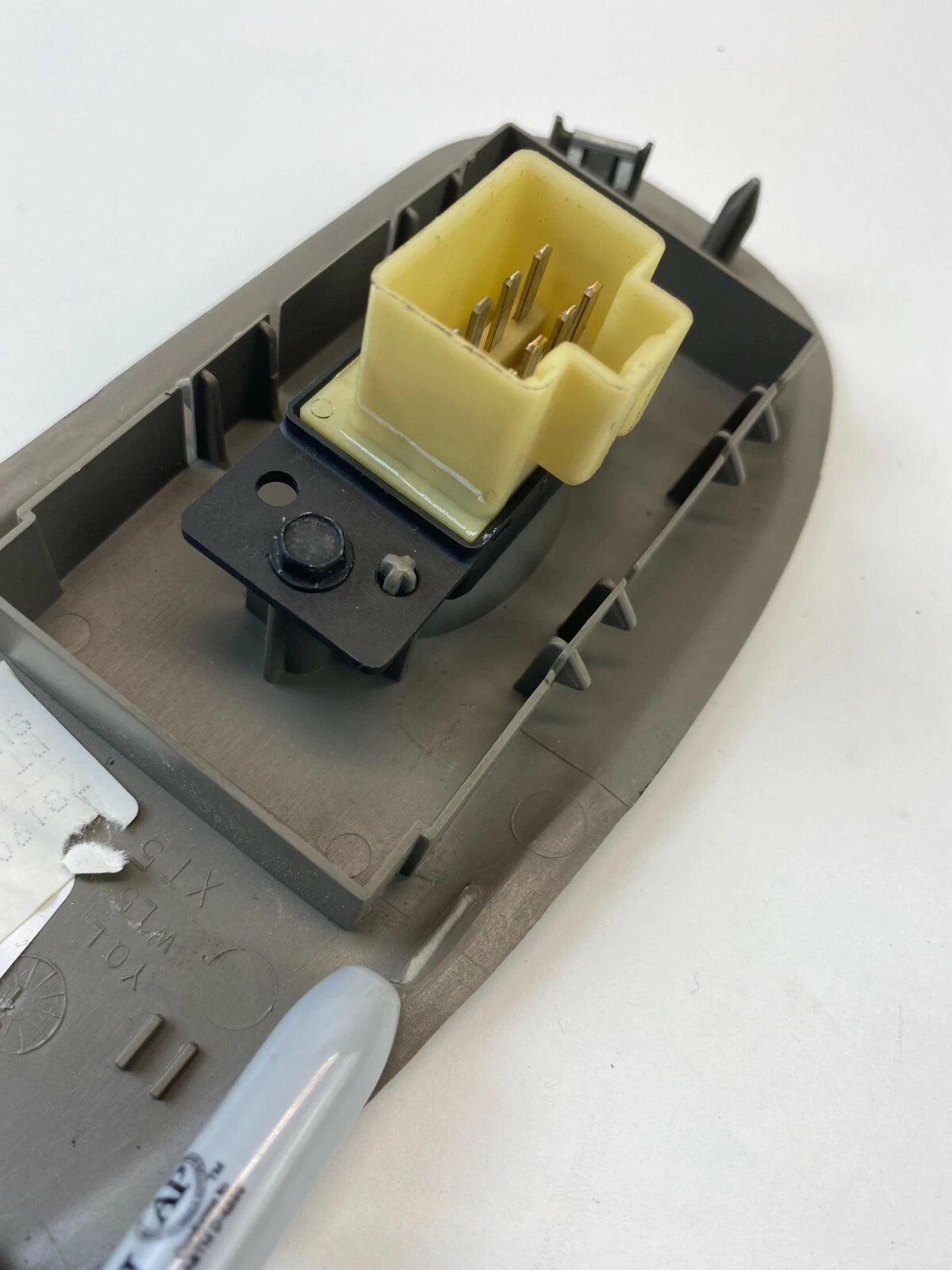 01-03 CHRYSLER TOWN & COUNTRY FRONT RIGHT SIDE WINDOW SWITCH W BEZEL 0SB711L5AB