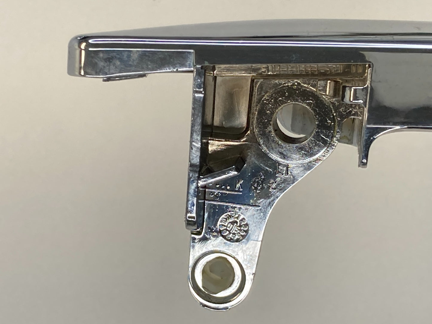 2006 Mercedes-Benz CLS500 Rear Left Side Interior Door Handle A2117660124 OEM