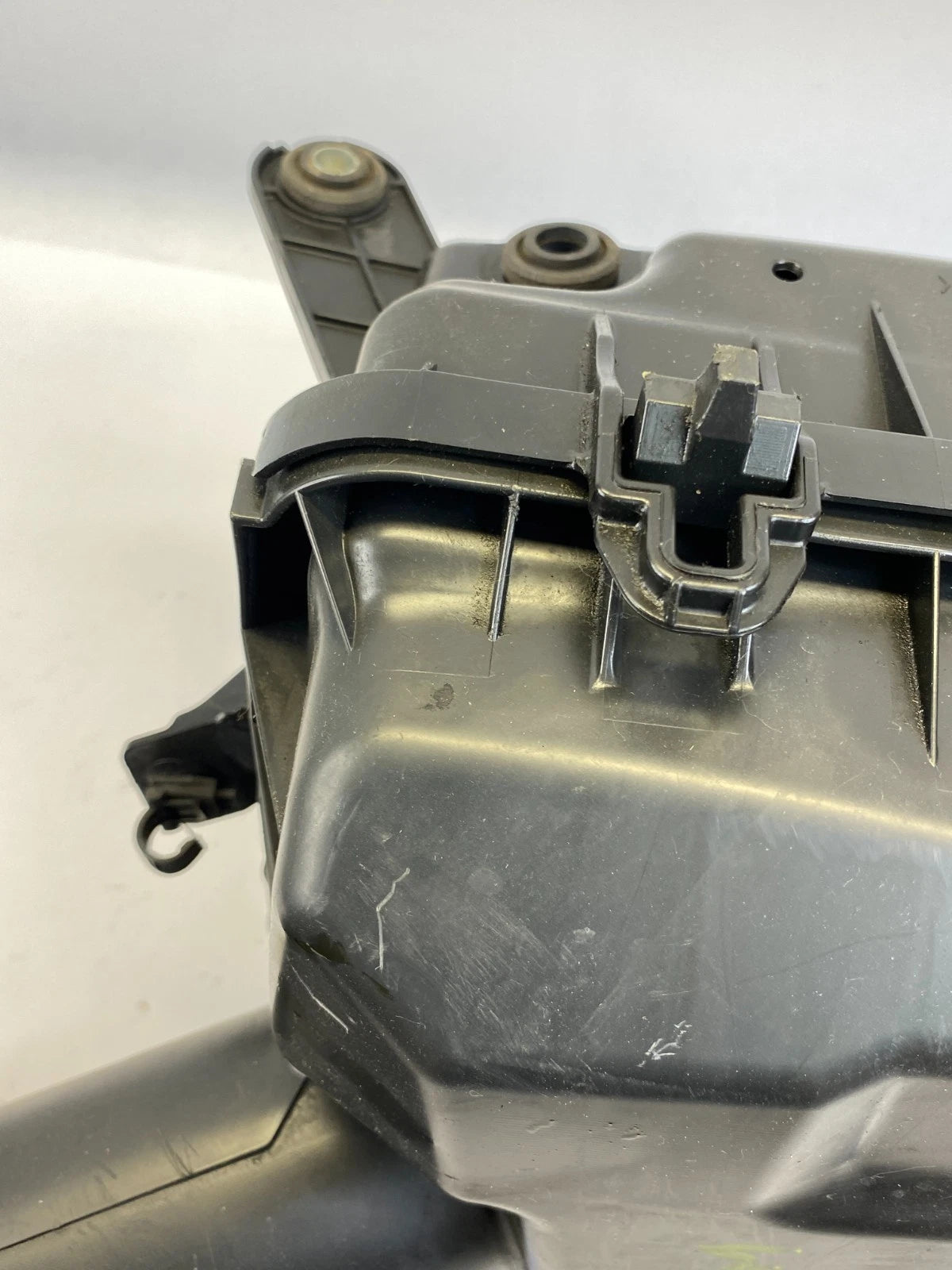 2014-2020 MITSUBISHI OUTLANDER SPORT AIR INTAKE CLEANER BOX FILTER W/ RESONATOR
