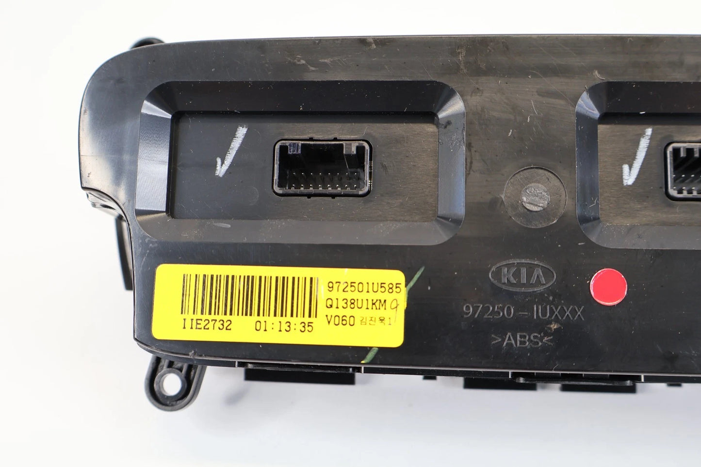 2014 2015 KIA SORENTO A/C CLIMATE TEMPERATURE CONTROL W/NAVIGATION 972501U585