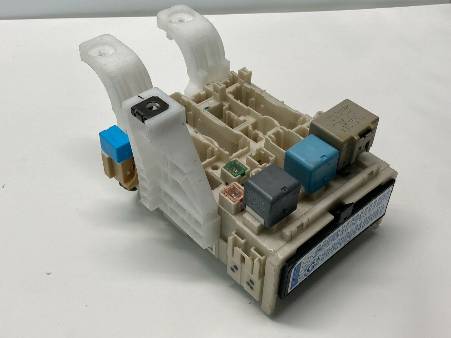 2004 2005 2006 2007 2008 2009 Toyota Prius Interior Under Dash Relay Fuse Box