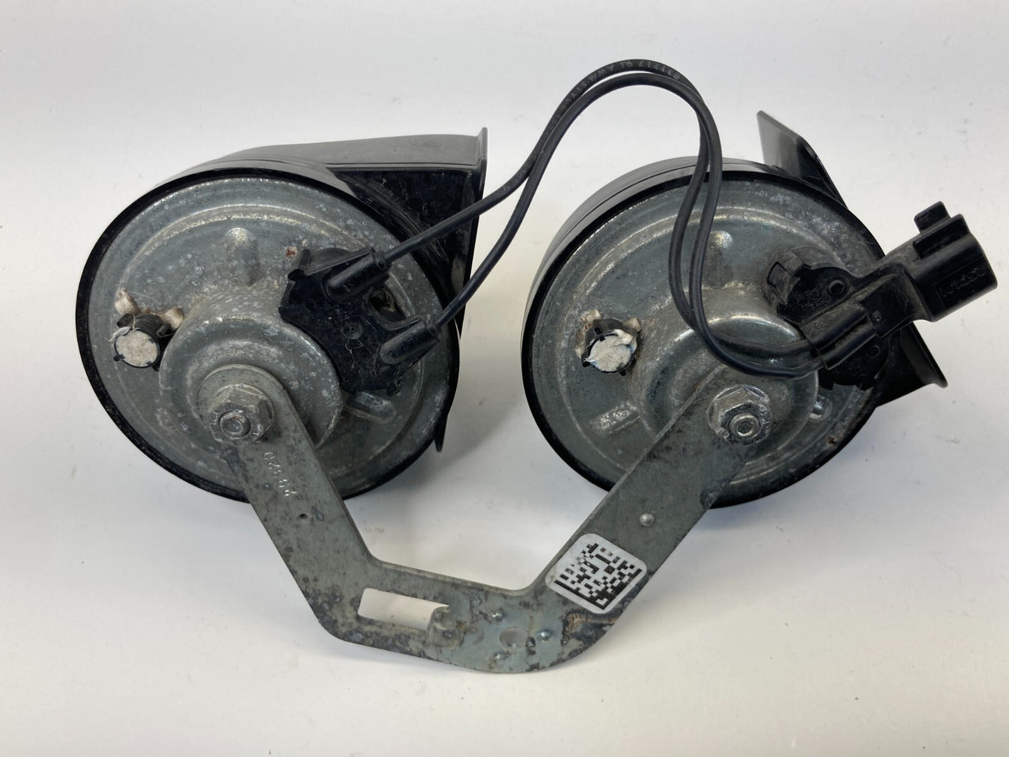 2015-2018 Ford Edge Low & High Horn Tone Alarm Pitch Siren Signal OEM