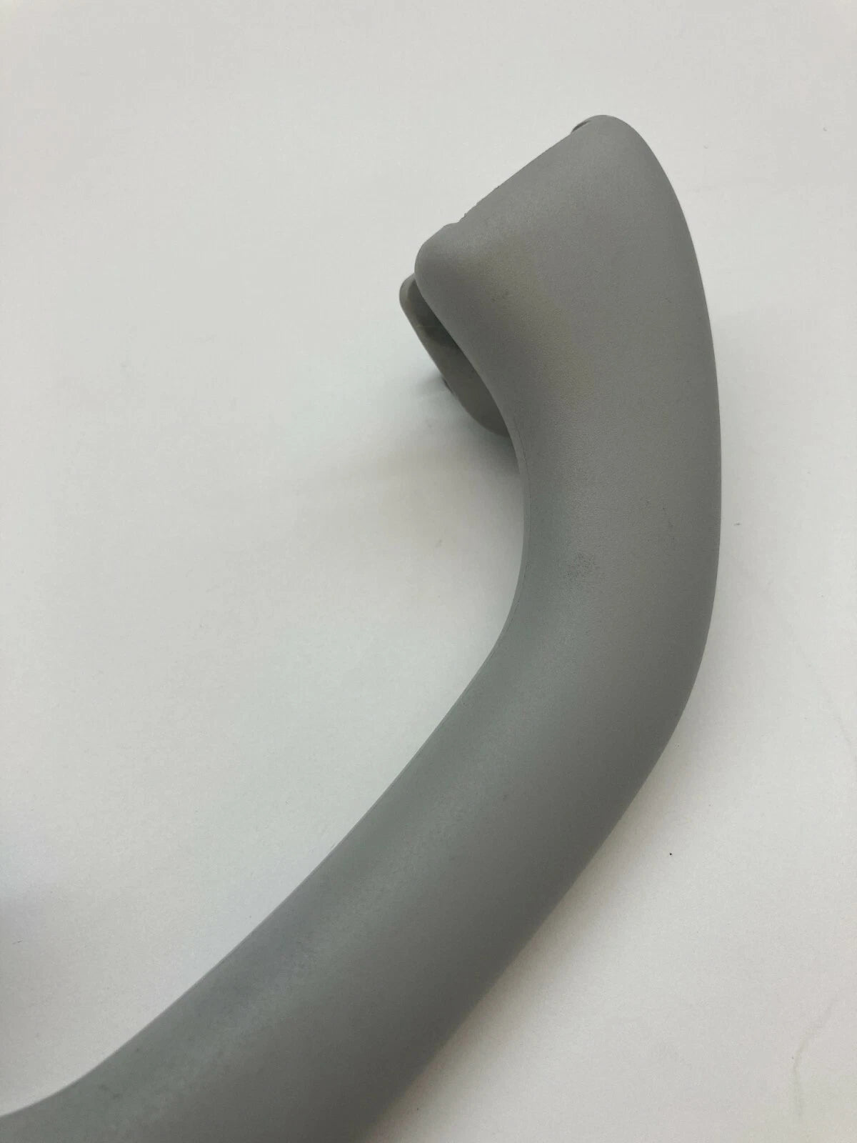 2011-2018 VOLKSWAGEN JETTA INTERIOR ROOF REAR RIGHT OR LEFT GRAB HANDLE BAR OEM