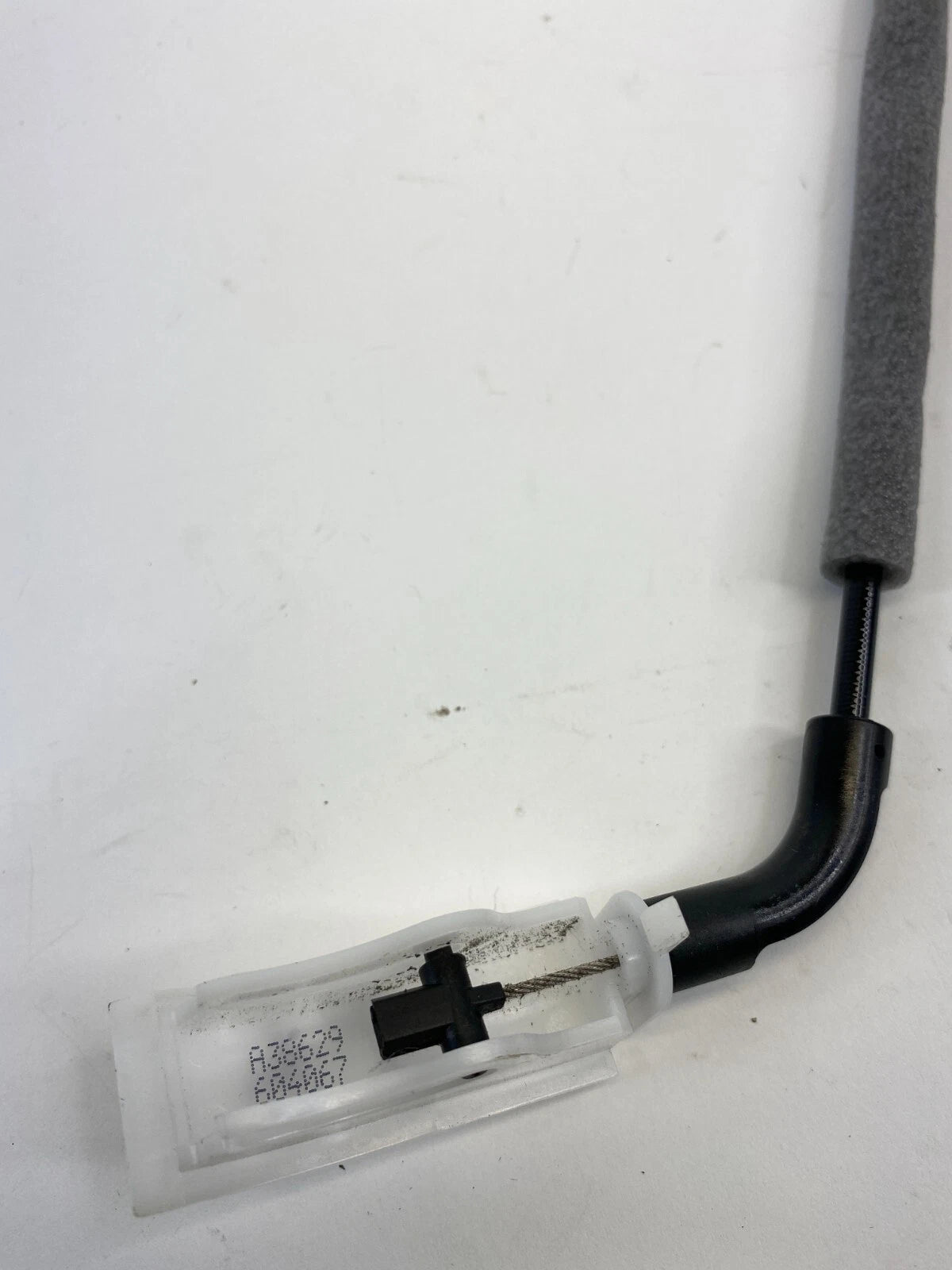 2006 06 BMW 330I FRONT LEFT SIDE DOOR LOCK LATCH CABLE ACTUATOR HANDLE WIRE OEM