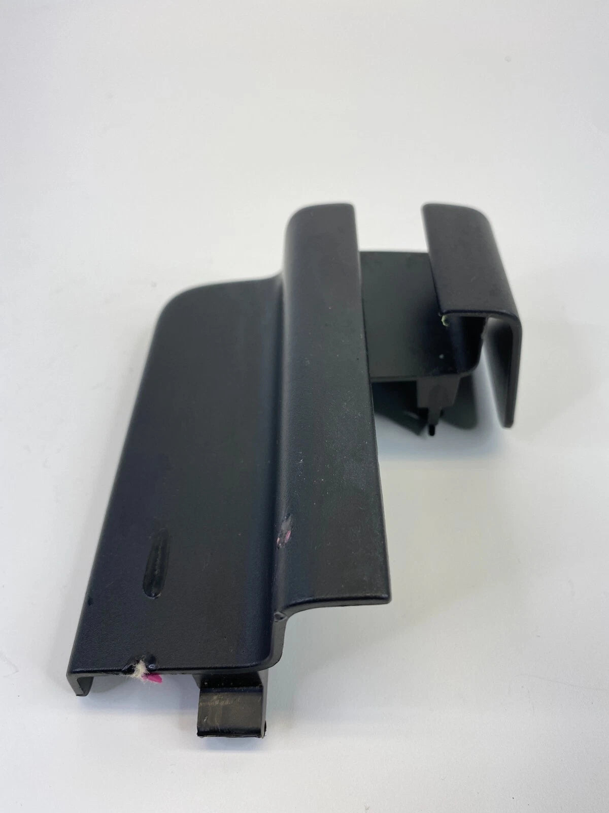2005-2011 CADILLAC STS FRONT RIGHT SEAT REAR LEFT SIDE TRACK END COVER 88952688