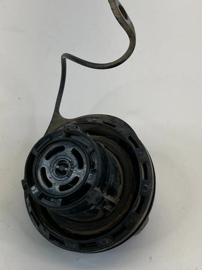 1996-2005 FORD TAURUS SEDAN FUEL FILLER TANK GAS CAP TOP LID COVER OEM