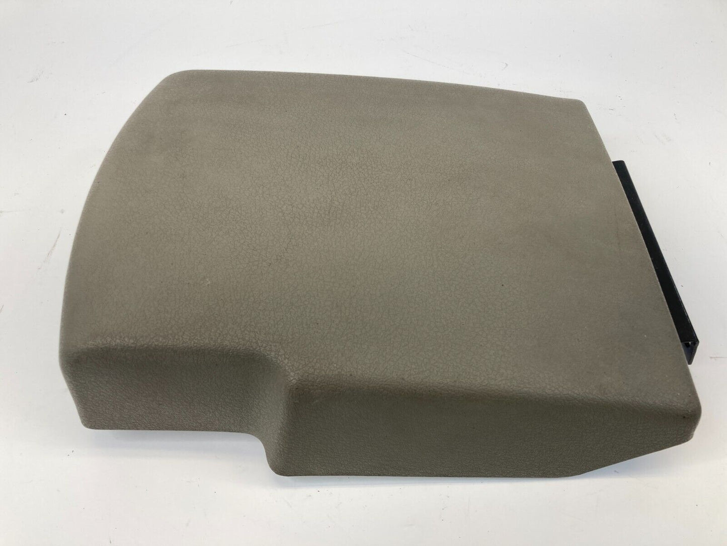 2005 2006 2007 Jeep Grand Cherokee Center Console Armrest Lid Arm Rest OEM