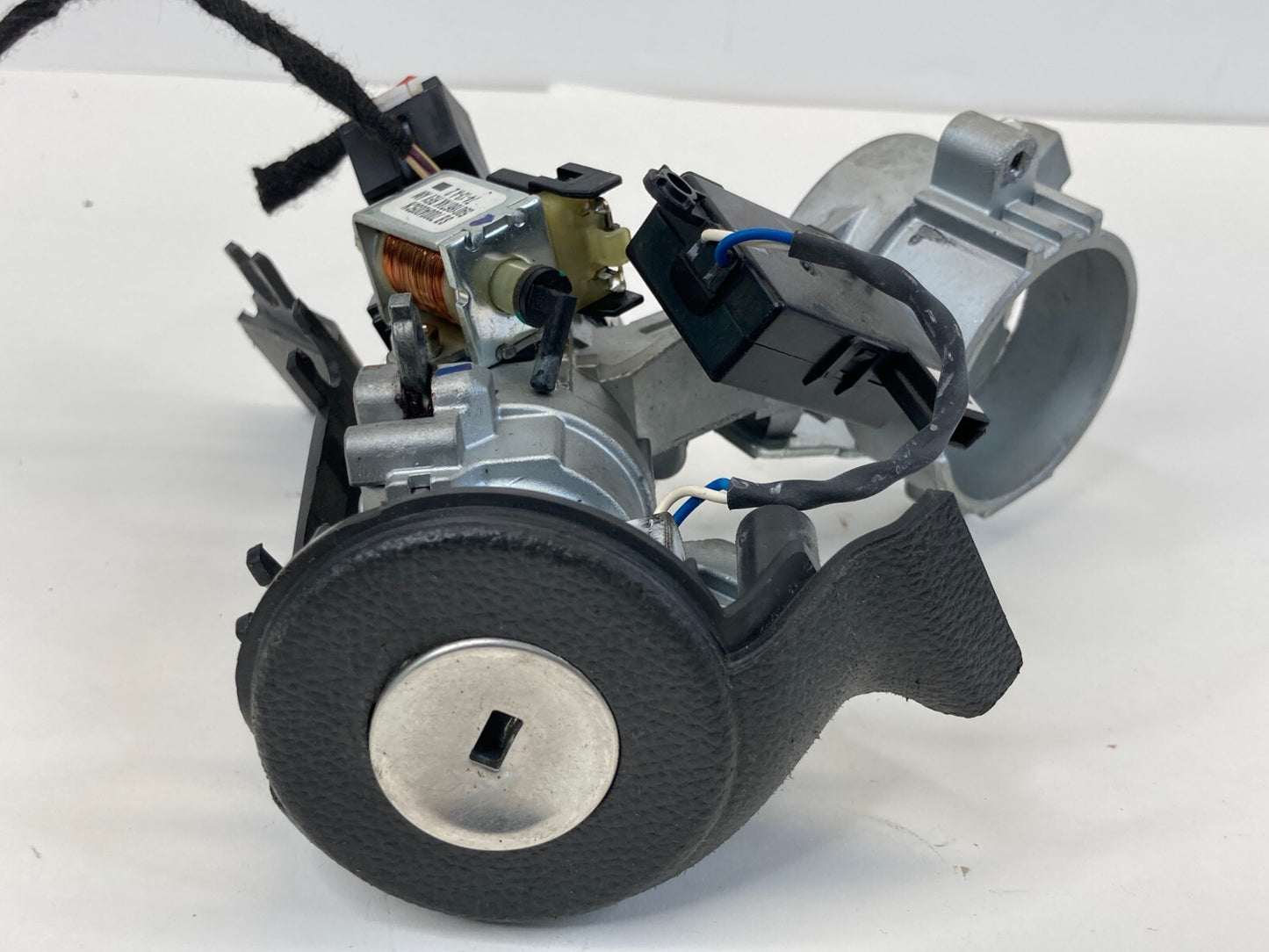 2011-2016 Chevrolet Cruze 1.4L AT Ignition Switch Lock Cylinder W/ Key 20939745