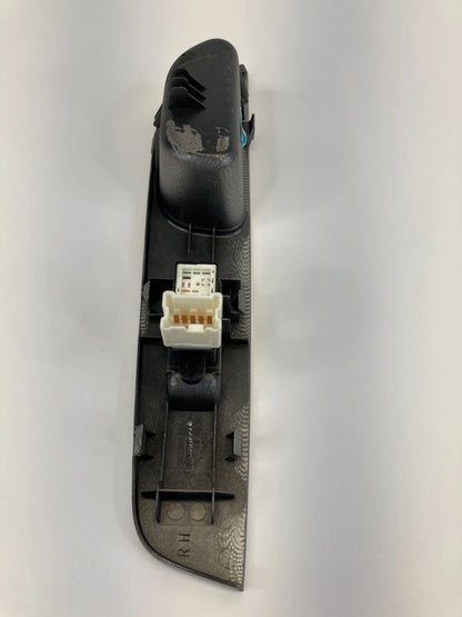 2007-2009 NISSAN VERSA REAR RIGHT PASSENGER SIDE WINDOW SWITCH 82960-EM31A
