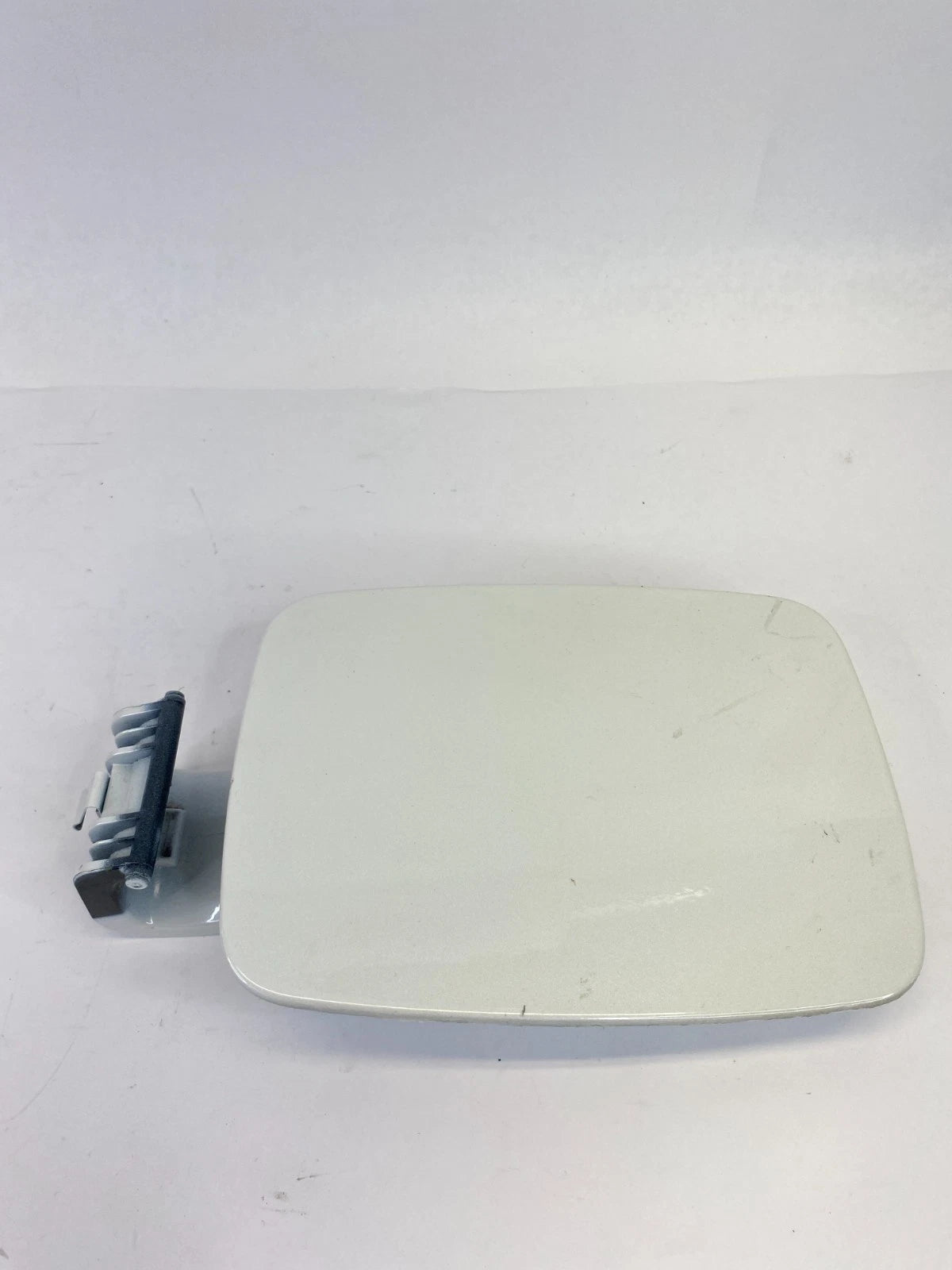 2011-2015 HYUNDAI SONATA FUEL GAS FILLER DOOR COVER 69510-3S000 OEM