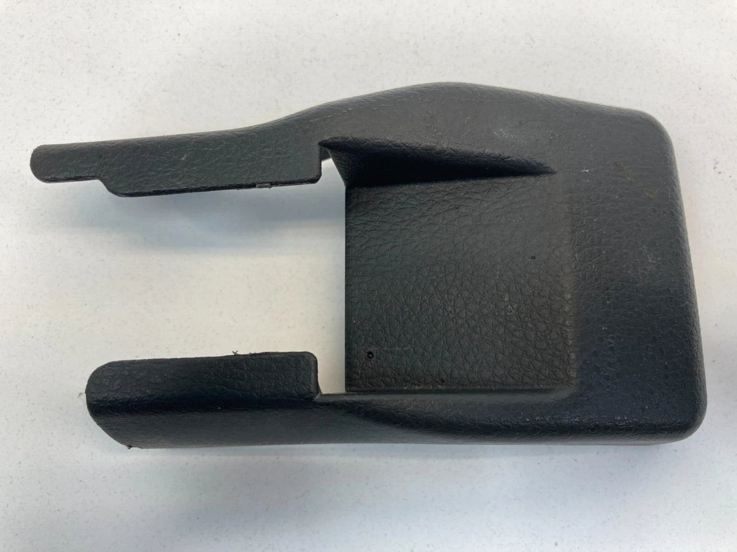 2003-2007 NISSAN MURANO FRONT LEFT SEAT TRACK RAIL OUTER TRIM PLASTIC COVERS OEM