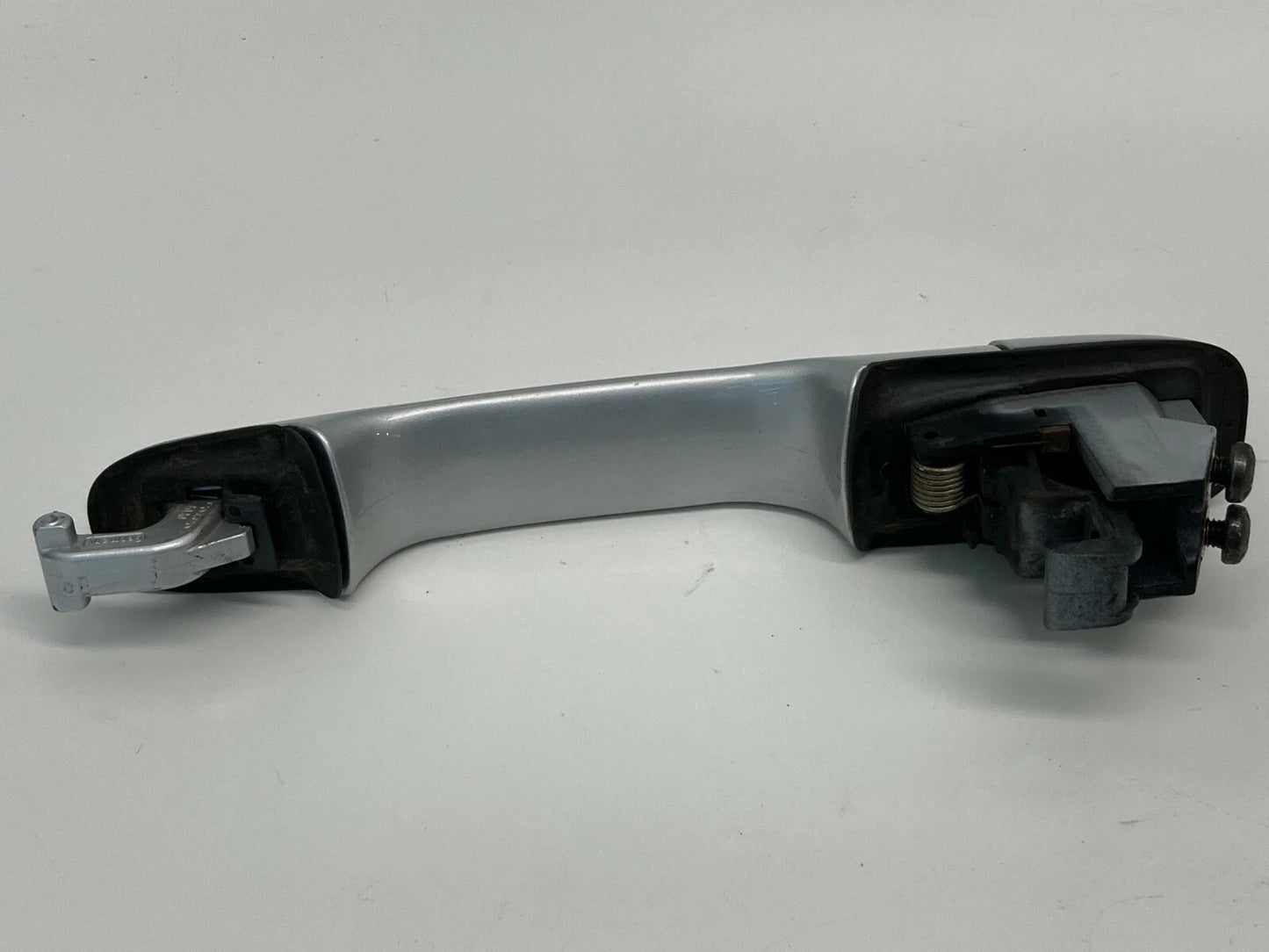 1998 1999 2000 VOLVO S70 REAR LEFT SIDE EXTERIOR OUTER DOOR HANDLE ASSEMBLY OEM