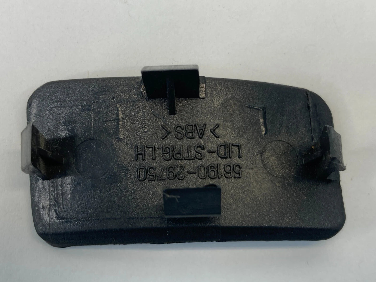 1996-2000 HYUNDAI ELANTRA LEFT STEERING WHEEL LID COVER CAP 56190-29750