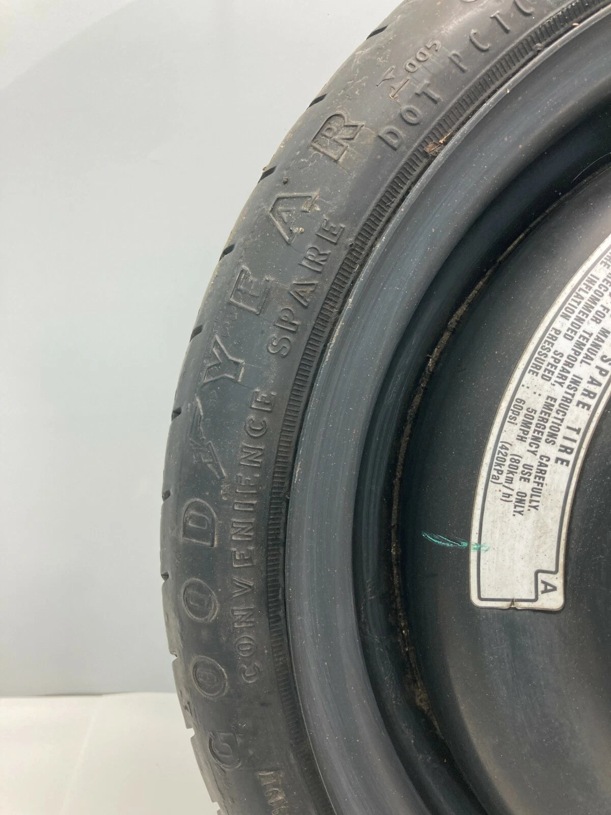 2001 01 HONDA CIVIC EMERGENCY SPARE TIRE WHEEL COMPACT DONUT T105/70D14 OEM