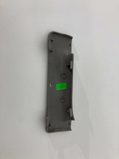 2001-2006 TOYOTA SEQUOIA RIGHT SIDE B PILLAR HANDLE COVER TRIM PANEL 74637-0C010