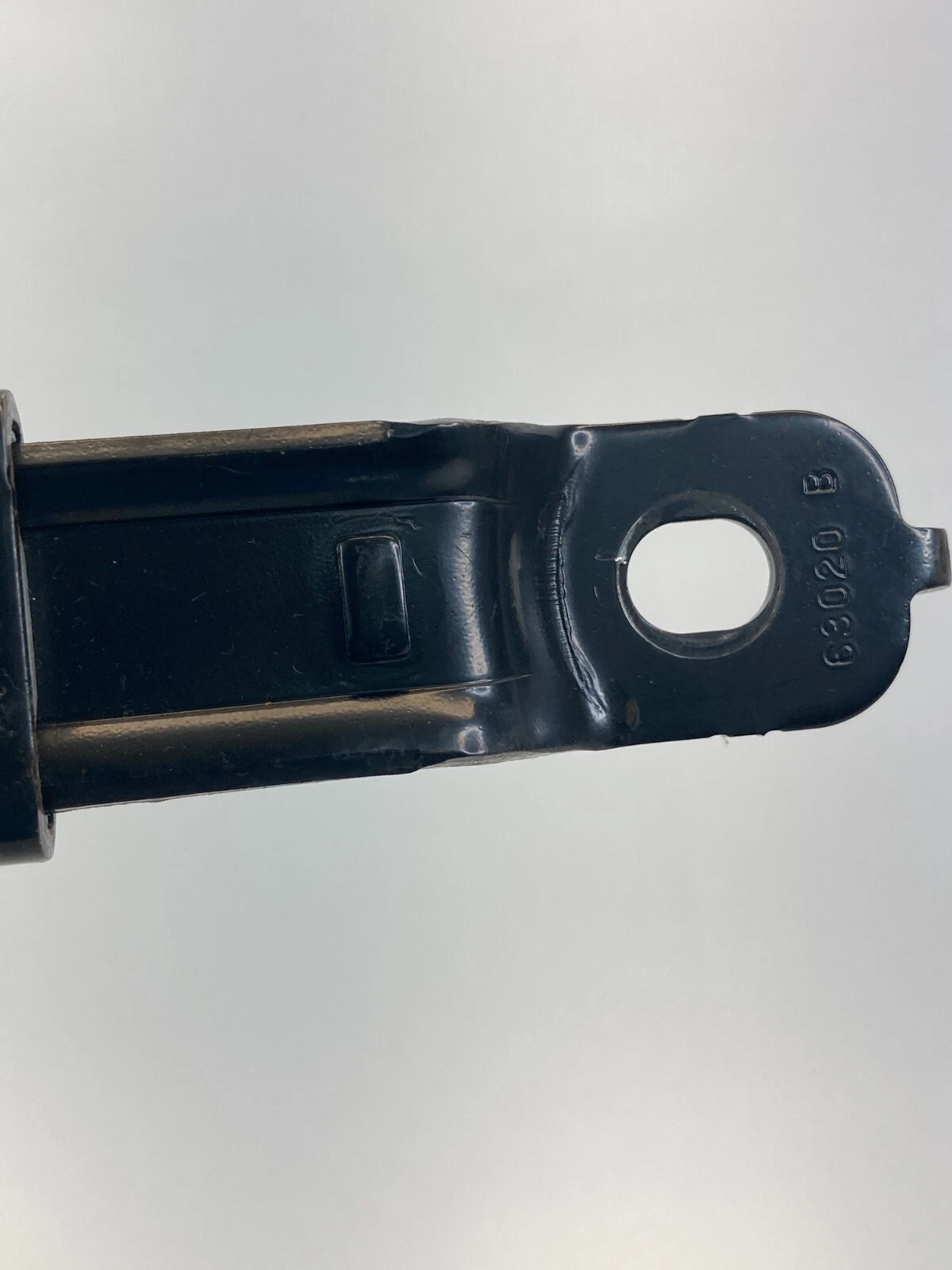 2007-2013 MITSUBISHI OUTLANDER REAR LEFT SIDE SEAT BELT HEIGHT ADJUSTER OEM