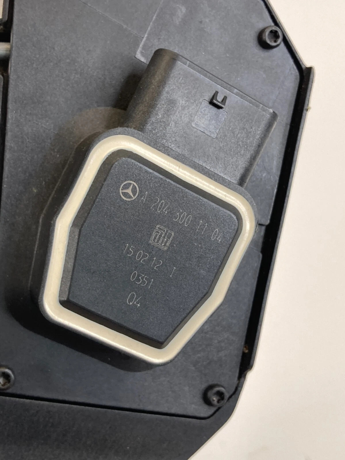 12-16 MERCEDES-BENZ E350 3.5L V6 ENGINE ACCELERATOR GAS PEDAL 204-300-11-04 OEM