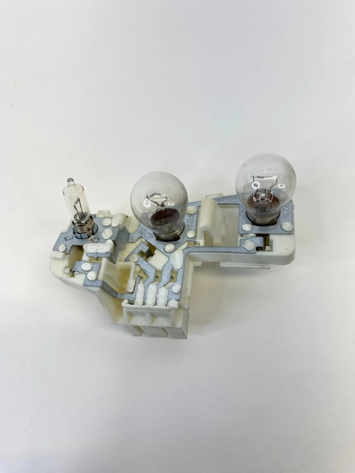 2007 2008 BMW 328XI REAR LEFT TRUNK LID TAIL LIGHT TAILLIGHT BULB SOCKET HOLDER