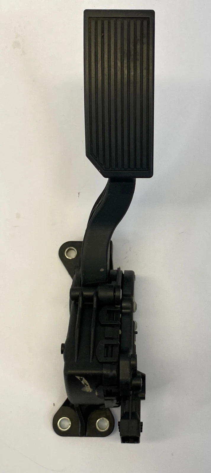 2002-2006 NISSAN ALTIMA 2.5L ACCELERATOR GAS PEDAL ASSEMBLY OEM 18002-4Z800
