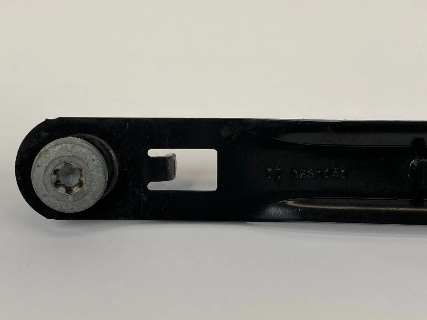 2011-2023 DODGE CHARGER FRONT RIGHT PASSENGER SIDE SEAT BELT ADJUSTER 68080745A