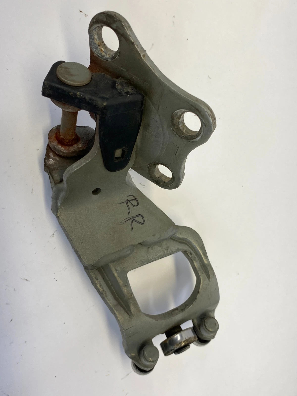 2004-2010 TOYOTA SIENNA REAR LEFT DOOR MIDDLE SLIDING HINGE ROLLER RAIL UNIT OEM