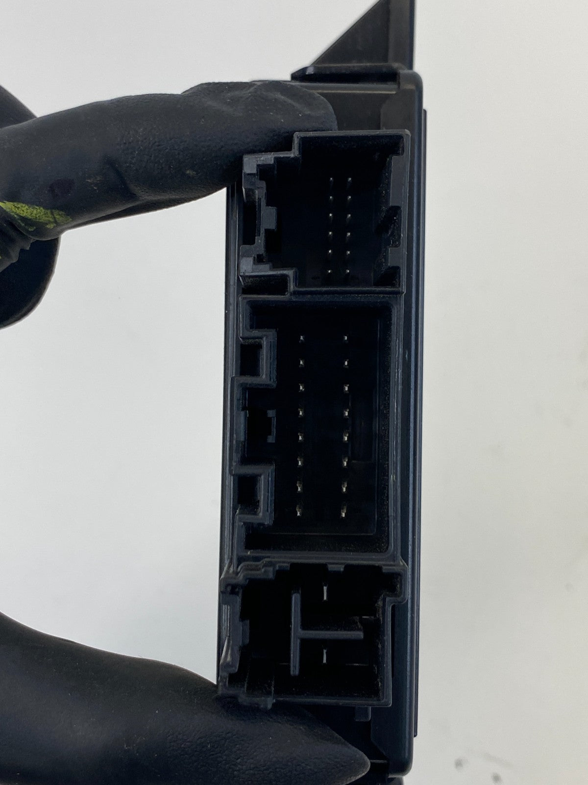 10 11 12 13 14 15 16 17 GMC Terrain Front Seat Heat Control Module 13575063 OEM