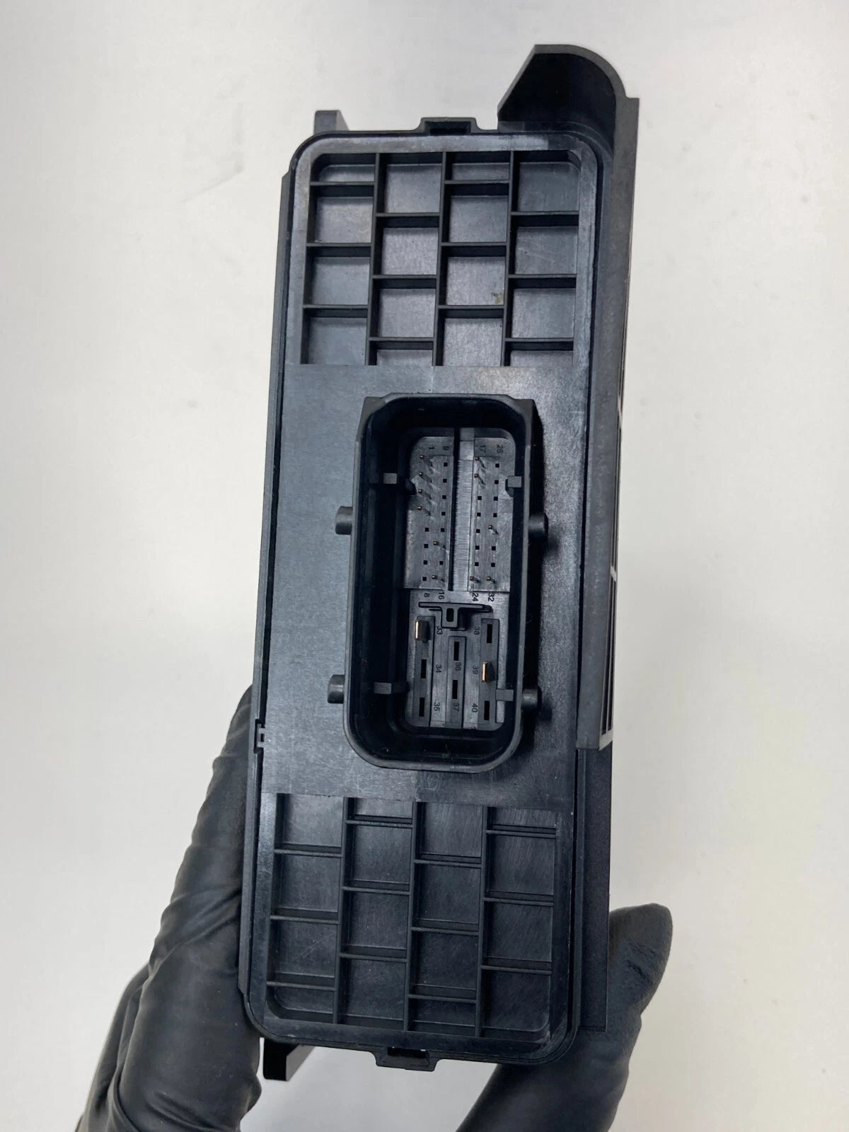 2005-2011 AUDI A6 QUATTRO ONBOARD SUPPLY CONTROL MODULE FUSE BOX 4F0-907-280C