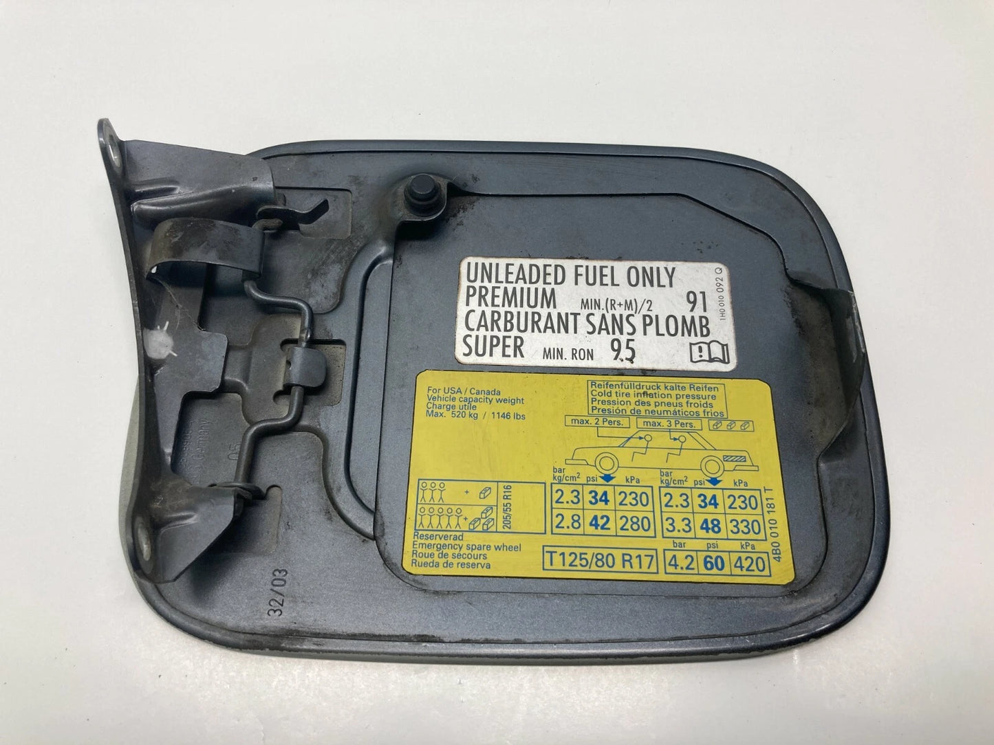 1998 1999 2000 2001 2002 2003 2004 AUDI A6 FUEL FILLER DOOR GAS LID COVER OEM