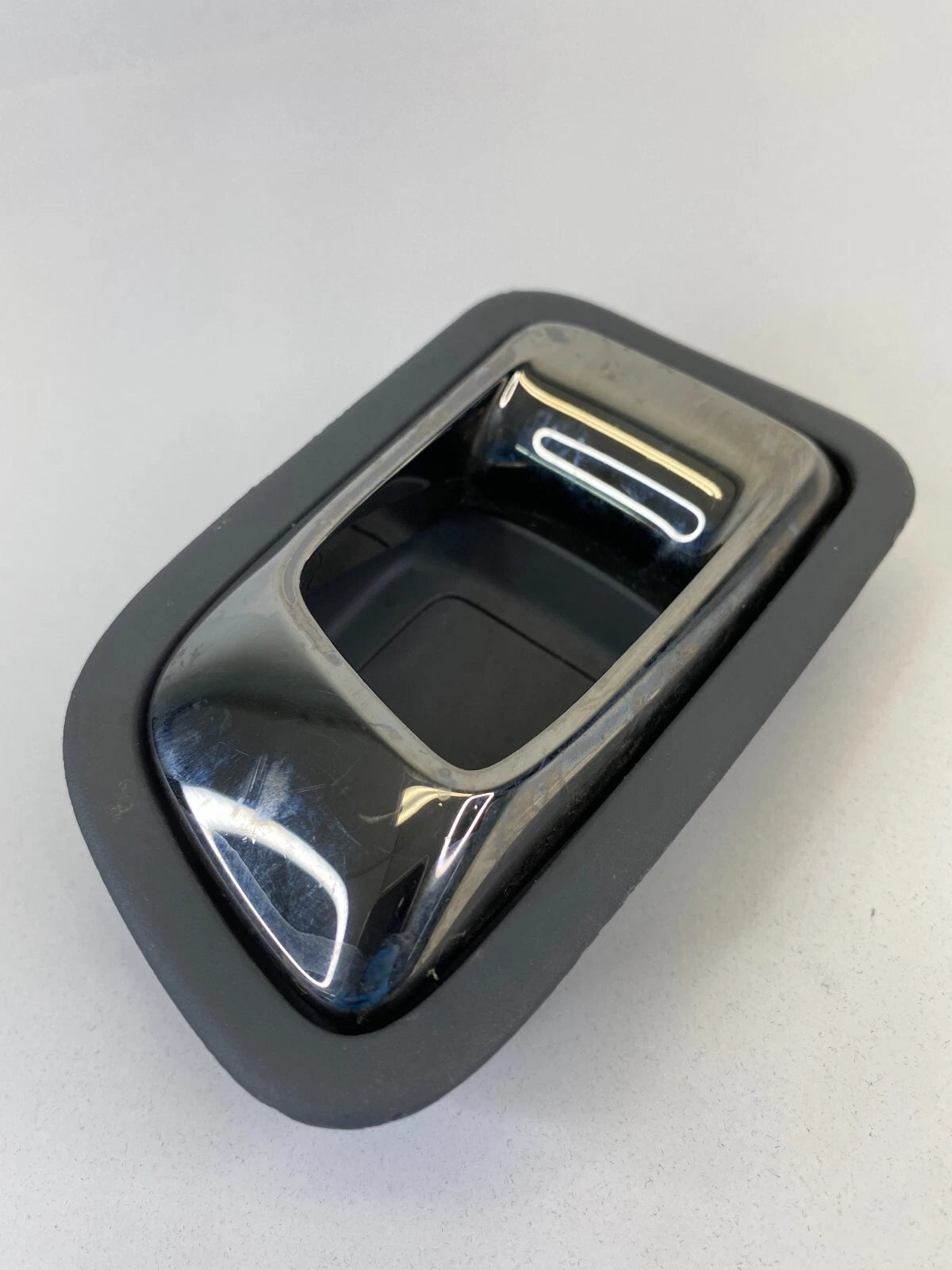 2003-2008 HONDA PILOT REAR RIGHT BACK SIDE INTERIOR INNER DOOR HANDLE OEM