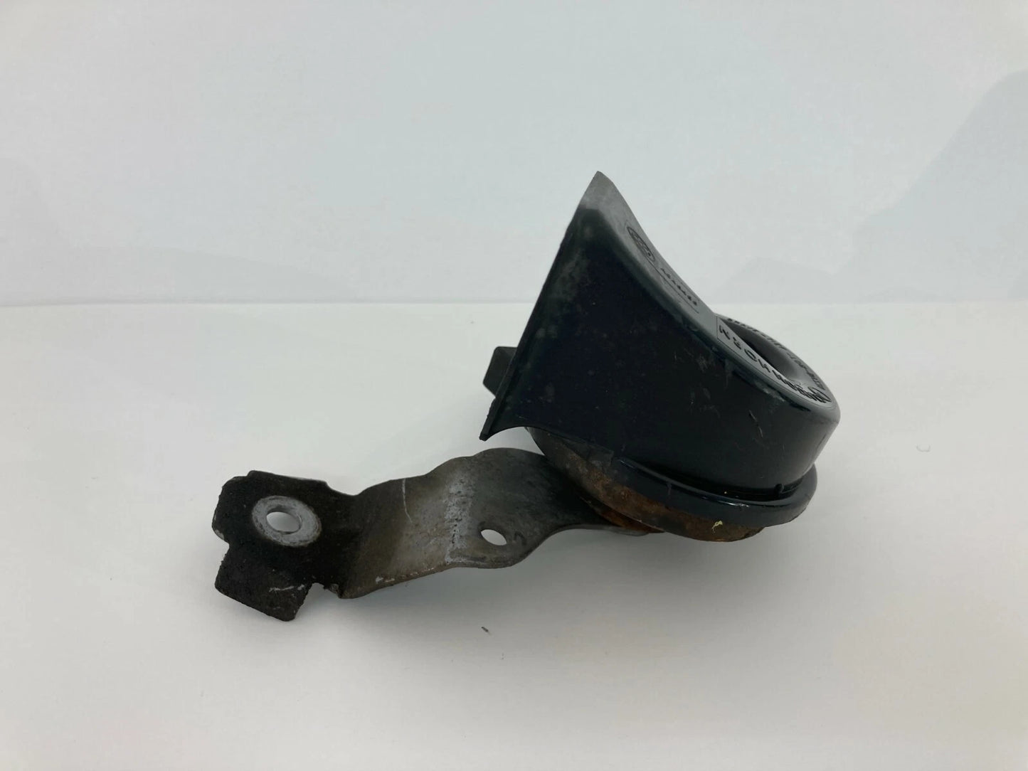 2006-2010 VW VOLKSWAGEN JETTA HORN LOW TONE SOUND PITCH SIREN ALARM OEM