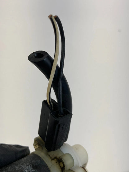 1997 1998 97 98 JEEP GRAND CHEROKEE 5.2L FRONT WINDSHIELD WIPER WASHER PUMP OEM