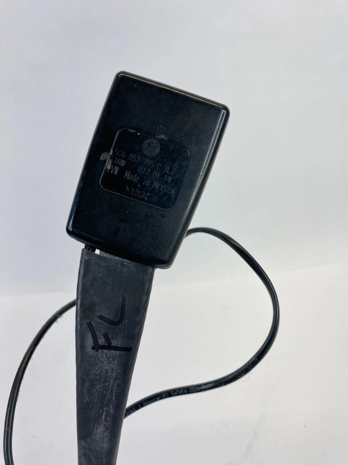 2011-2018 VW VOLKSWAGEN JETTA SEDAN FRONT LEFT SEAT BELT BUCKLE 5C6-857-755-C