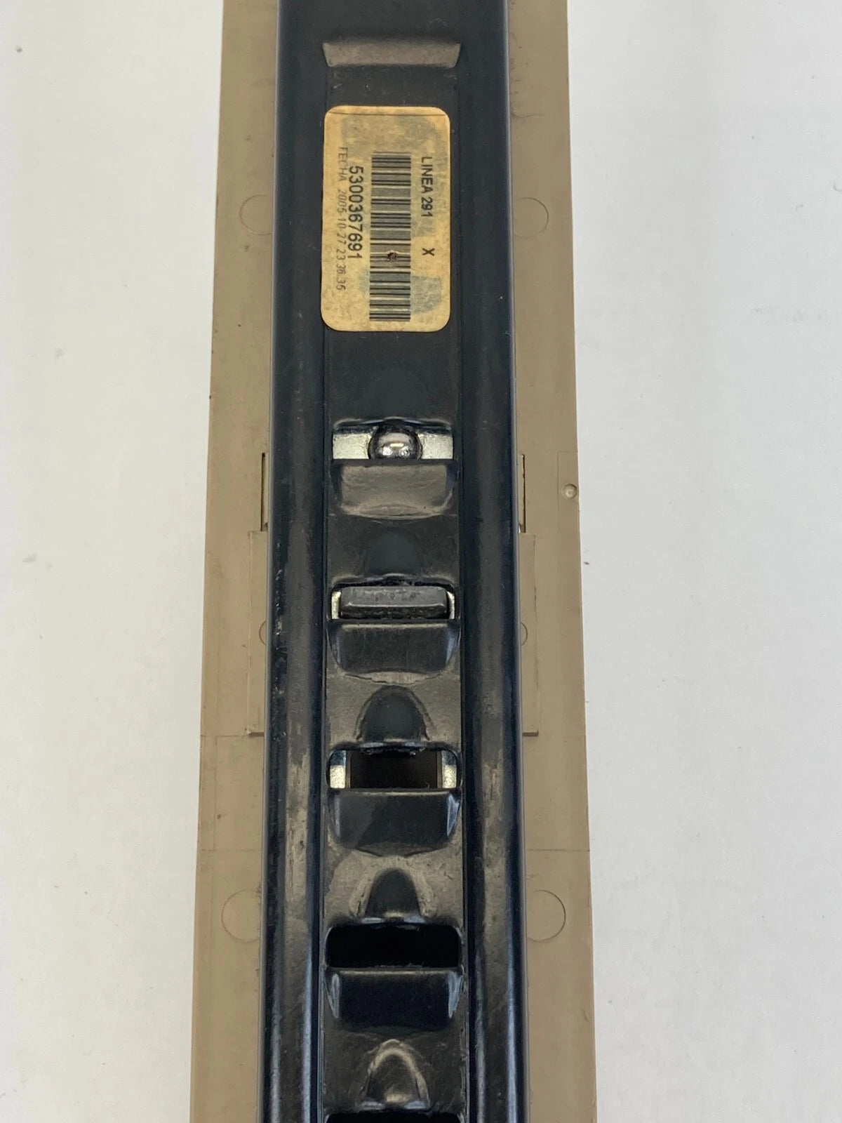 03-07 HONDA ACCORD SEDAN FRONT RIGHT PASSENGER SEAT BELT HEIGHT ADJUSTER OEM