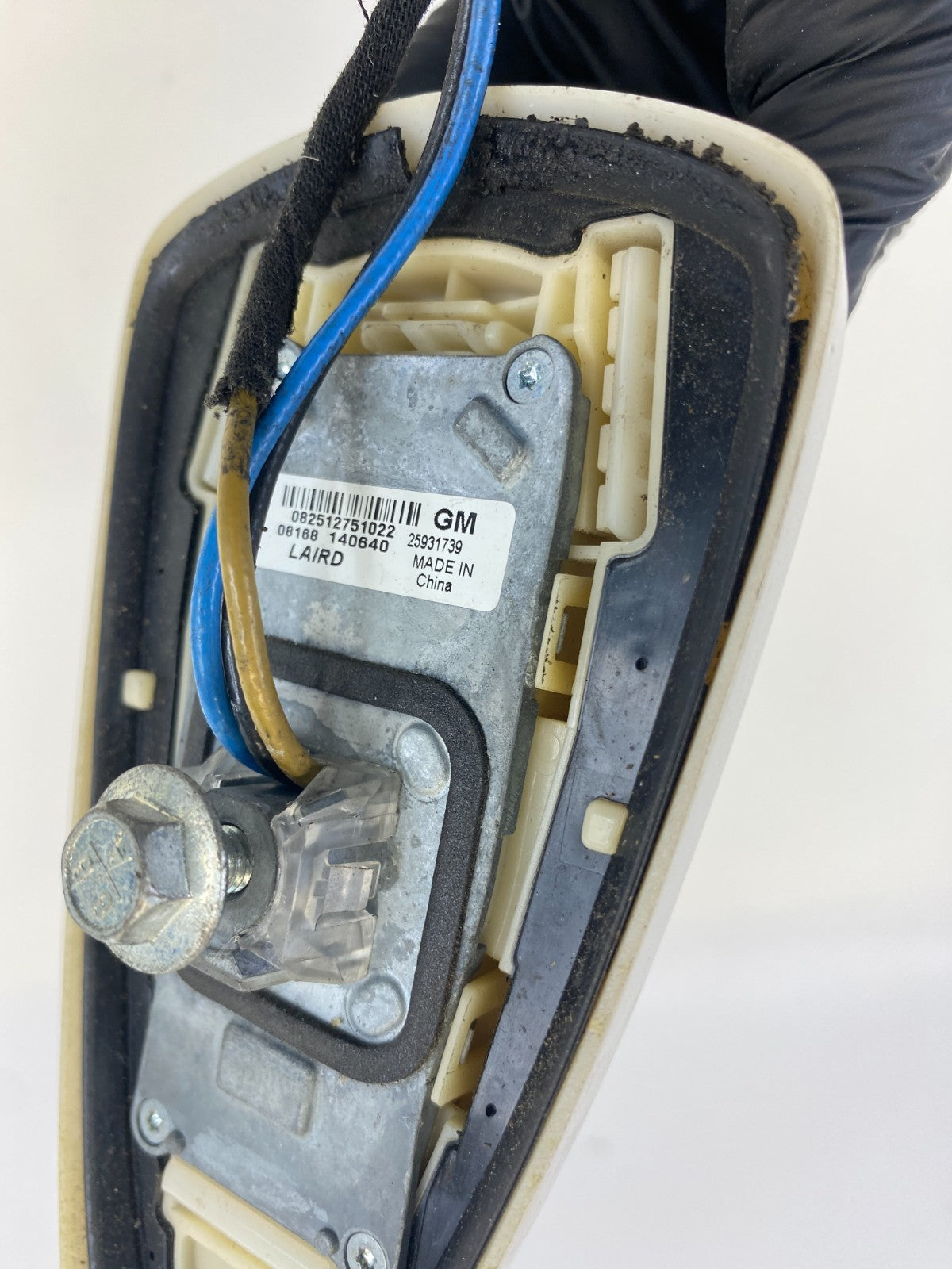 2009 2010 Cadillac CTS Roof Mount Radio Antenna Fin Shark 25931739 OEM