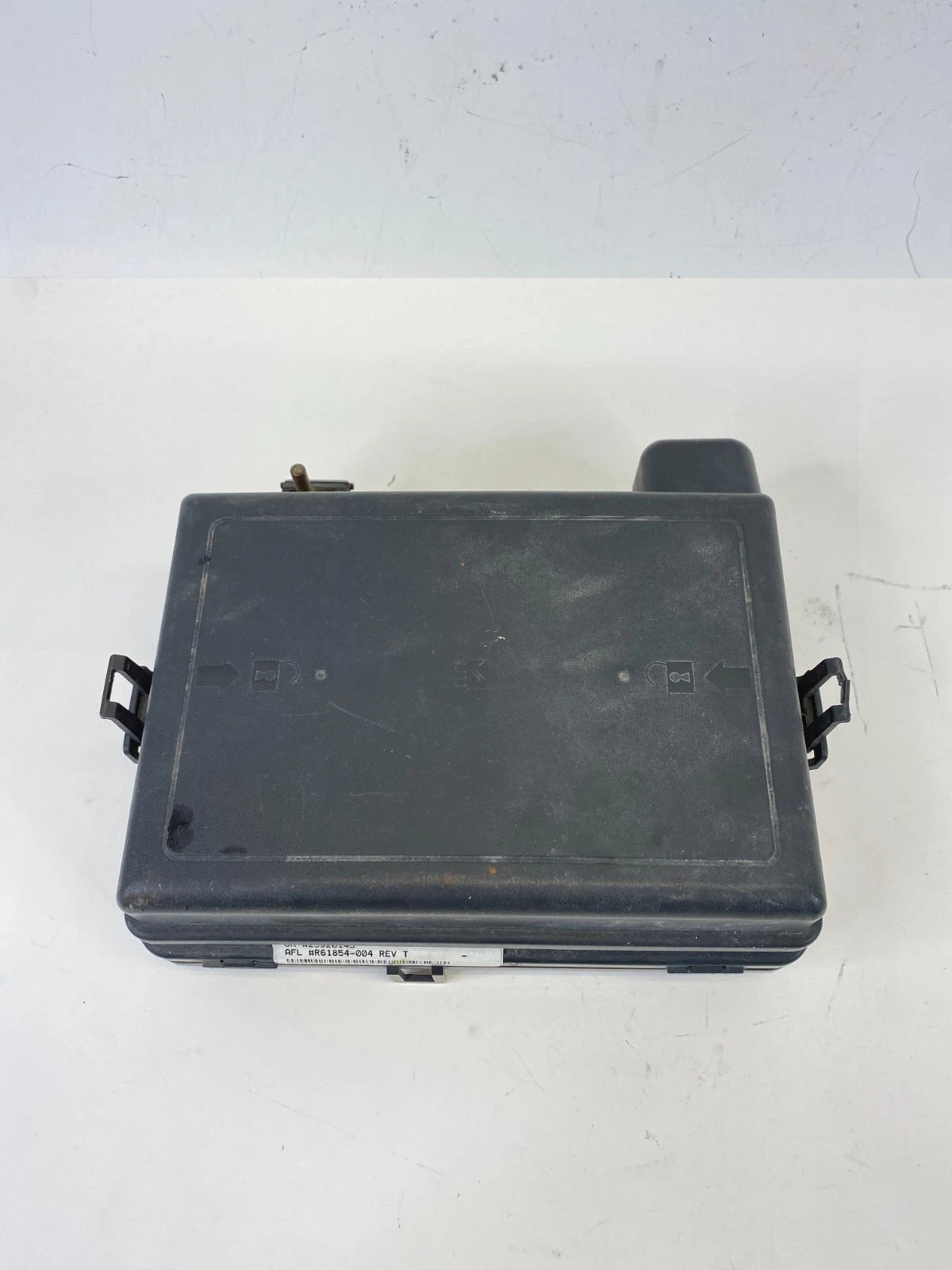 2008 CHEVROLET HHR 2.2L FWD ENGINE FUSE RELAY BOX FUSEBOX 25920143 OEM