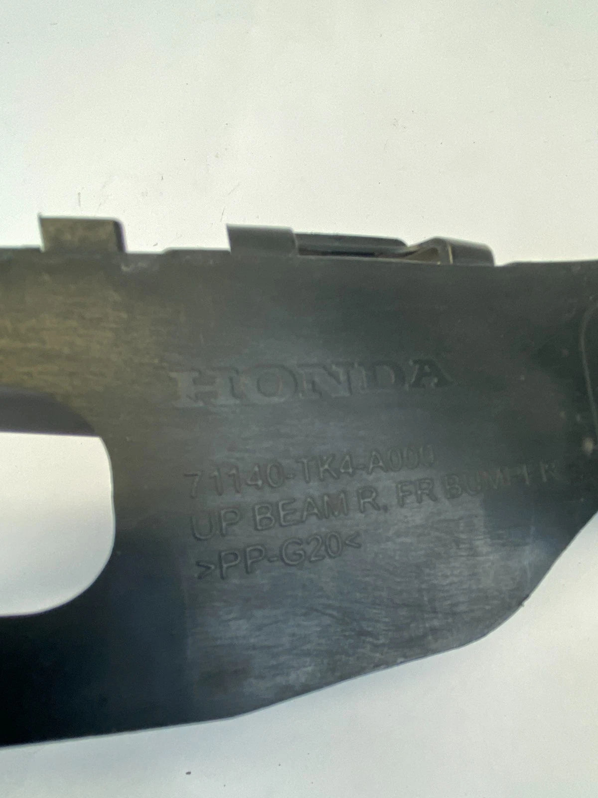 2009-2014 ACURA TL FRONT RIGHT PASSENGER HEADLIGHT BRACKET MOUNT 71140-TK4-A000
