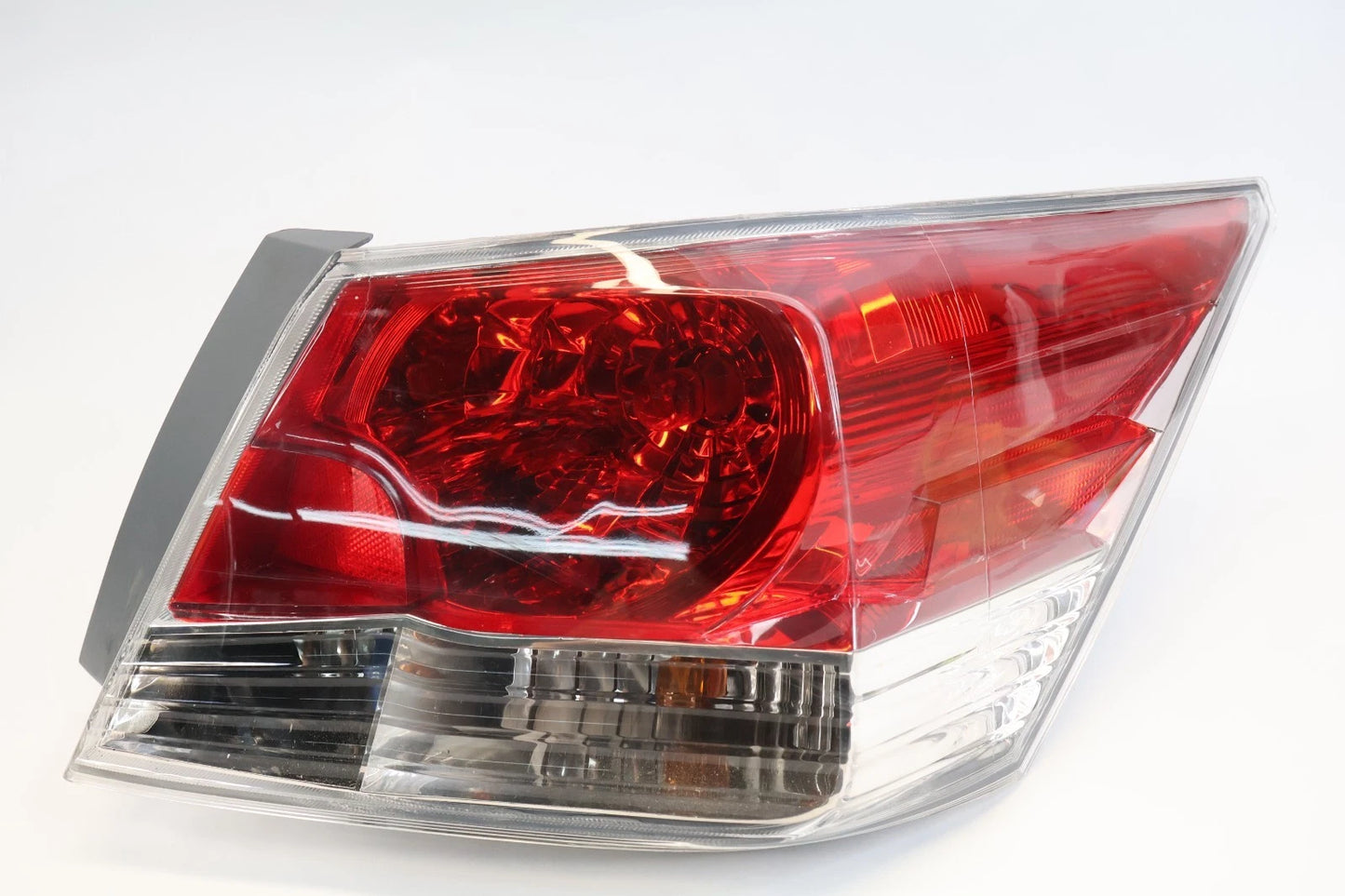 2008-2012 HONDA ACCORD SEDAN RIGHT PASSENGER TAILLIGHT TAIL LAMP ASSEMBLY OEM