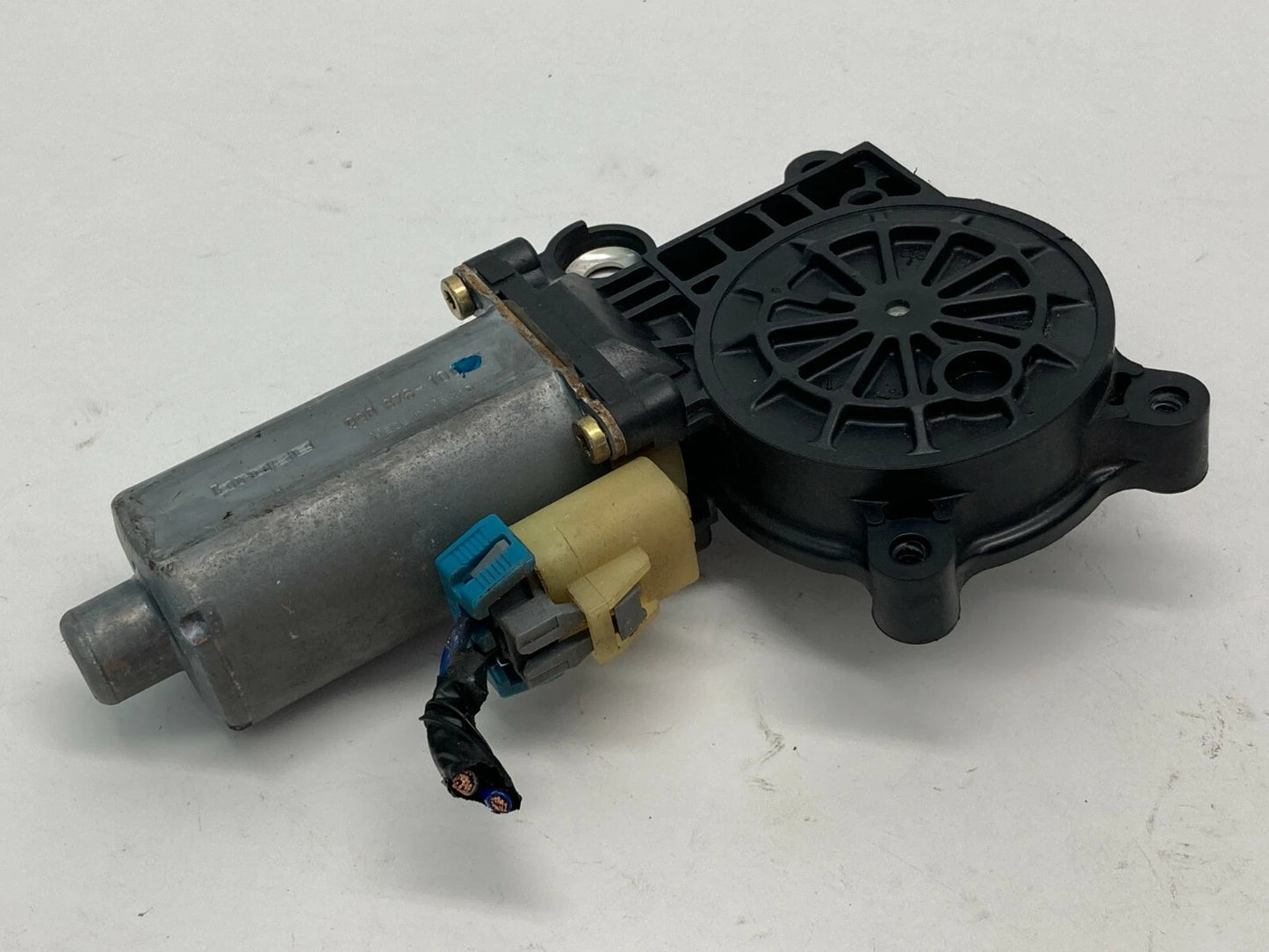 2002-2007 Buick Rendezvous Rear Left Side Door Power Window Motor 6004PA1039 OEM