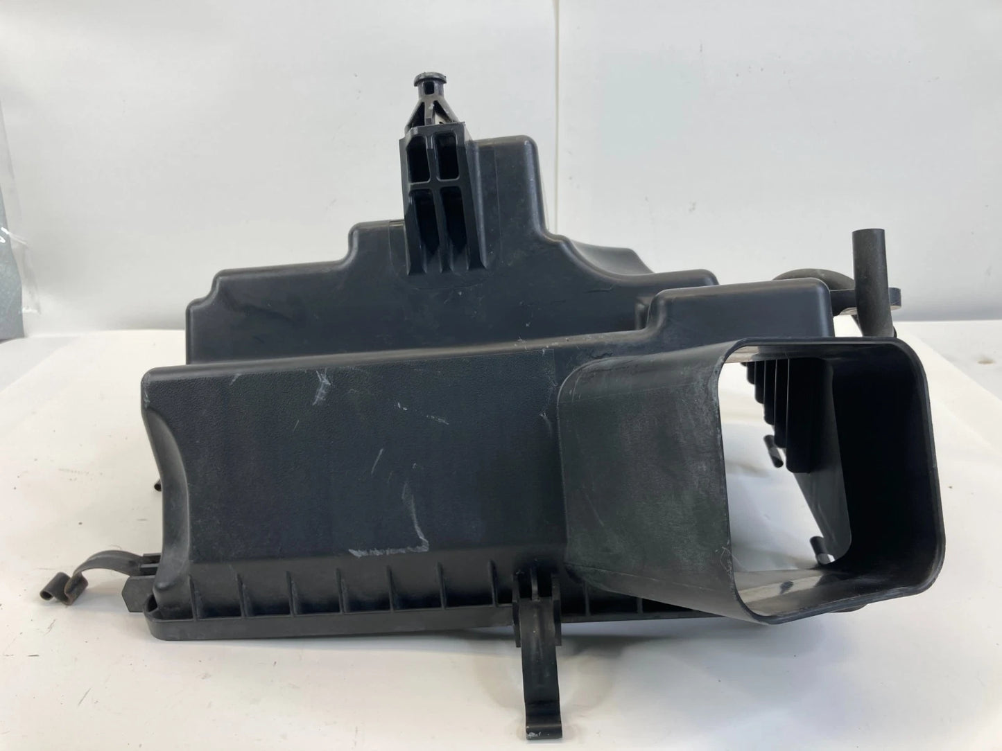 2013-2018 NISSAN ALTIMA 2.5L AIR CLEANER INTAKE BOX HOUSING CASE OEM