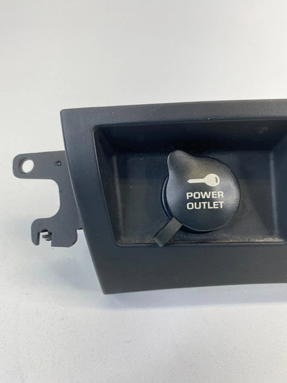 2004-2008 CHRYSLER PACIFICA FRONT CENTER DASH PANEL DUAL POWER OUTLET ASSEMBLY