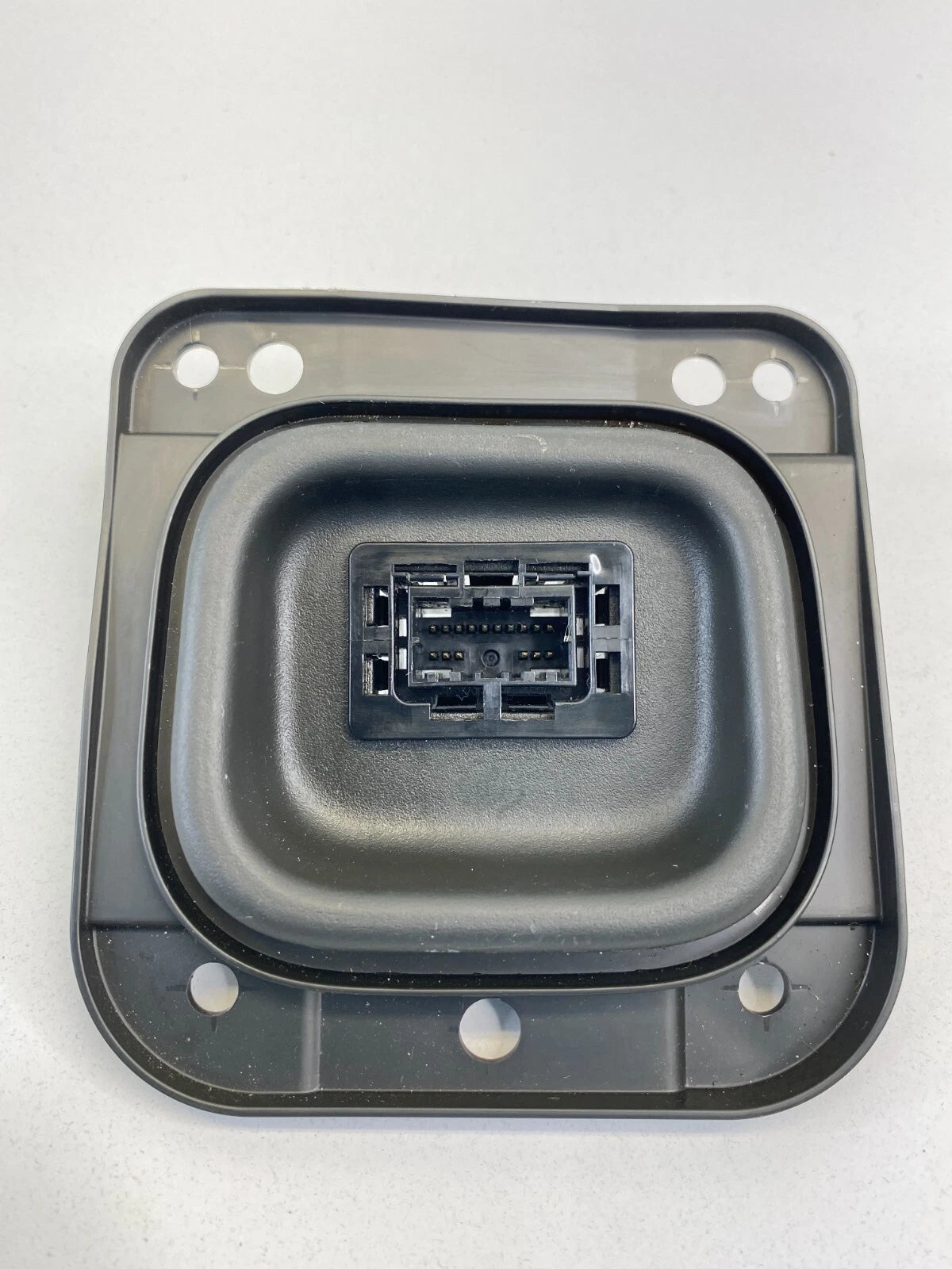 2009-2014 NISSAN CUBE RIGHT INSTRUMENT PANEL LOWER COVER BRACKET 68926-1FC1A