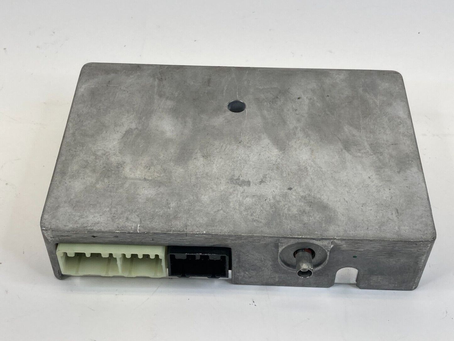 2013 Chevrolet Sonic Communication OnStar Control Module 22903686 OEM