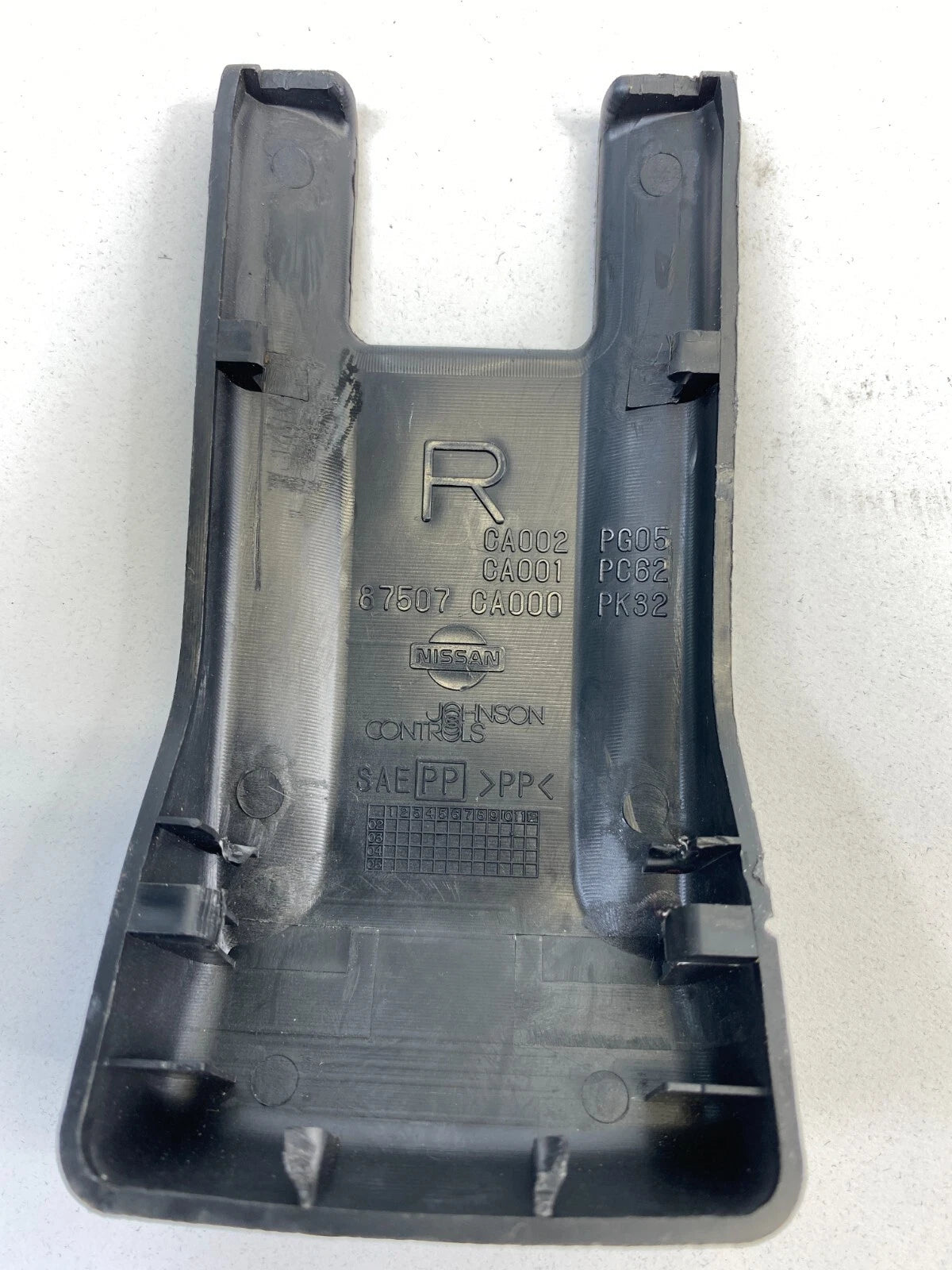 2003-2007 NISSAN MURANO FRONT RIGHT PASSENGER SEAT TRACK COVER TRIM 87507-CA000