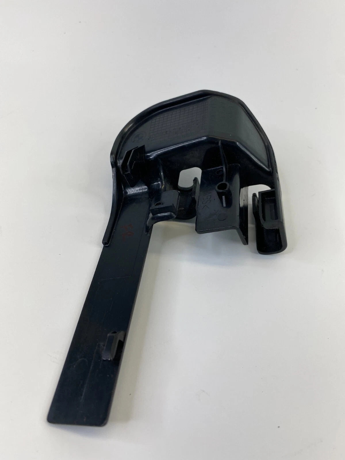 04-07 BMW 530I FRONT RIGHT SEAT TRACK INNER RAIL COVER TRIM CAP 52107007700 OEM